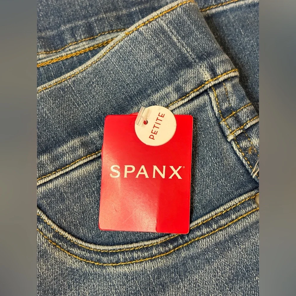 SPANX Seamed Front Wide-Leg Pull On Jeans Petite Medium in Vintage Indigo NWT